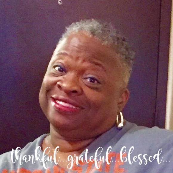 Meet your Posher, Trenice - Picture 1 of 1